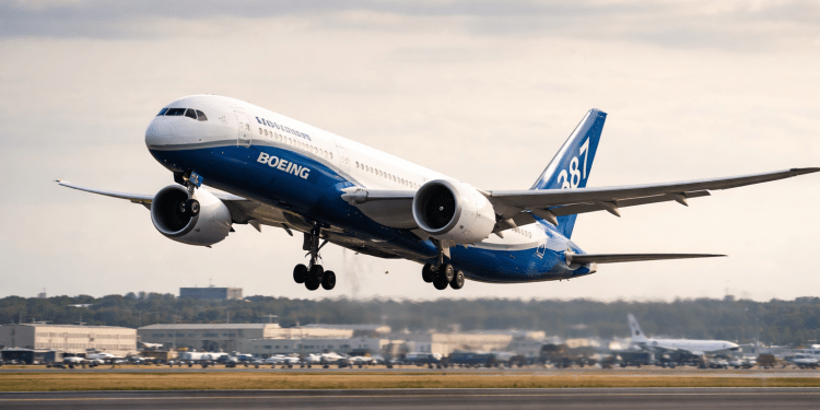 Boeing stock analysis and earnings preview: will it pop or crash?