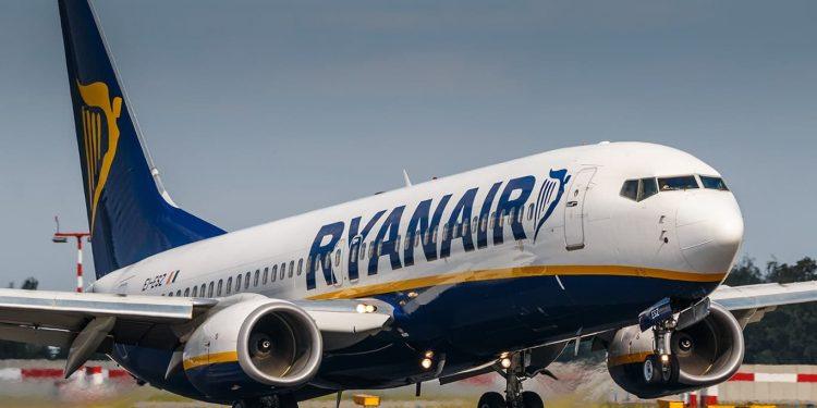 Can Ryanair’s debt-free balance sheet boost its low-cost edge?