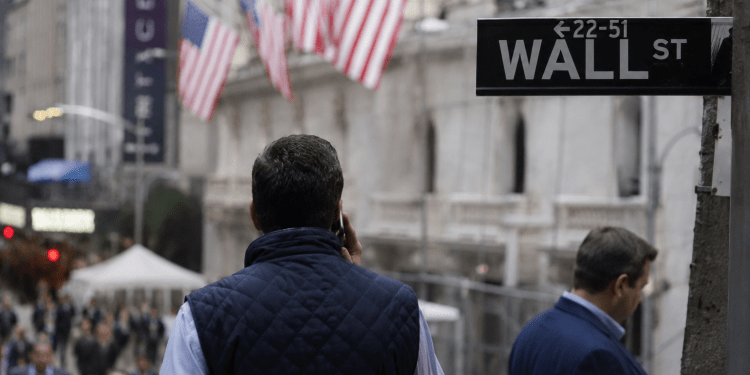 Wall Street awaits payrolls data as rate hike risks return to focus