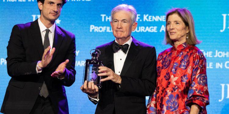 Jerome Powell warns politicizing the Federal Reserve would cost public trust
