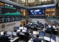 FTSE 100 hits one-month high as falling gilt yields spark a bank-stock rally